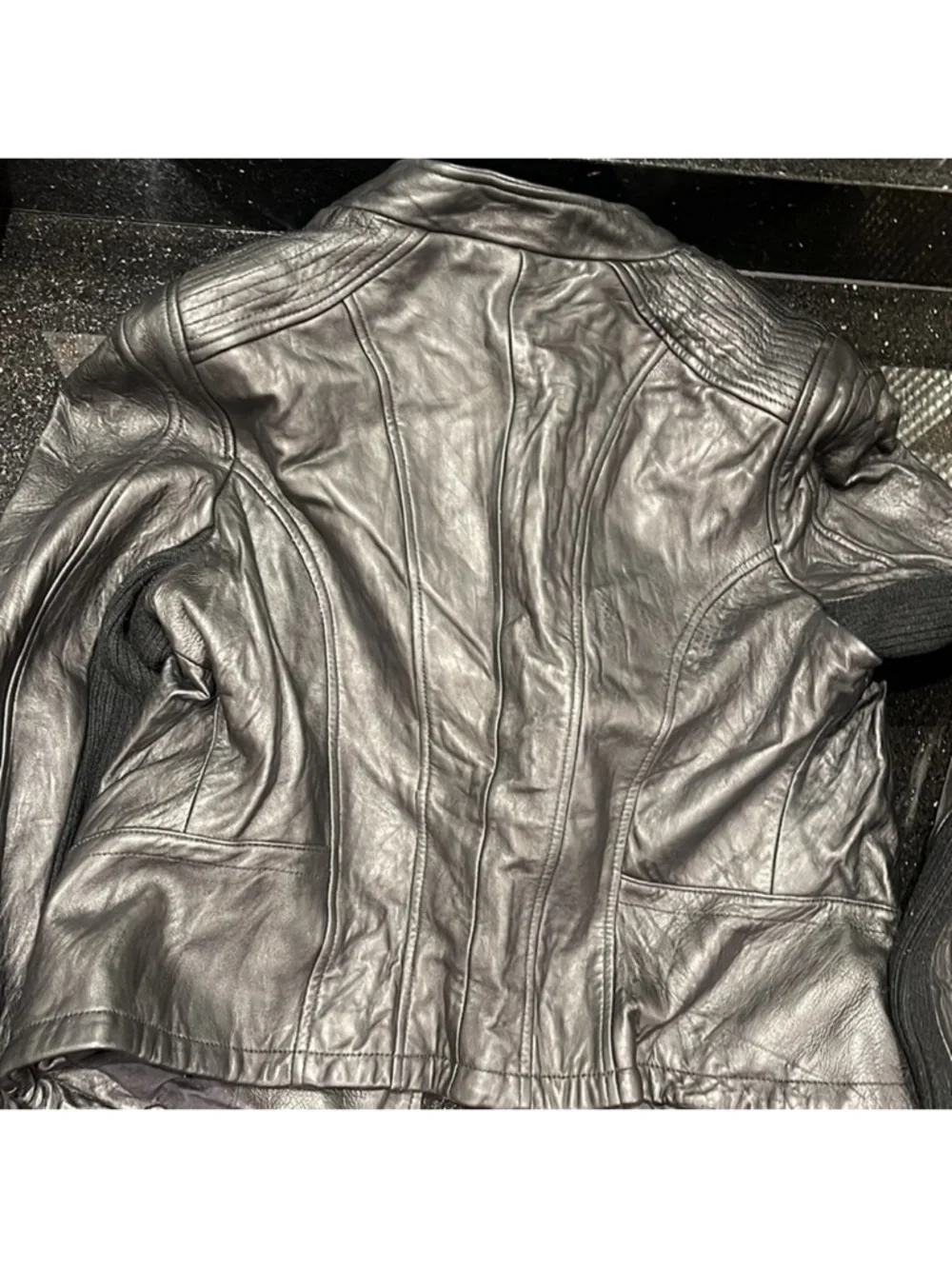 Womens beautiful bebe Black Leather Bomber-Style Moto Jacket make offer must go - Picture 3 of 4